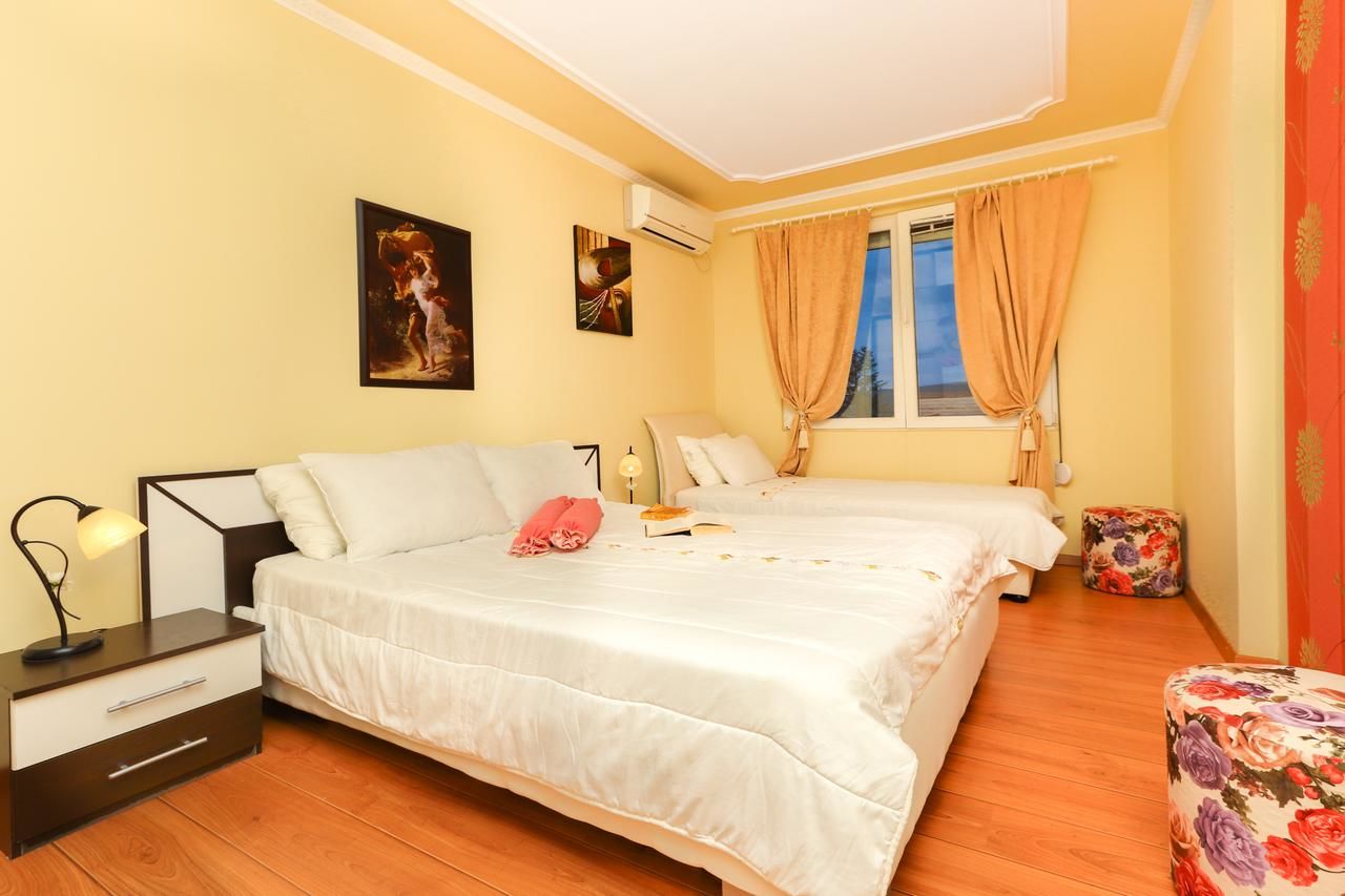 Апартаменты Villa Lastva Apartments Тиват