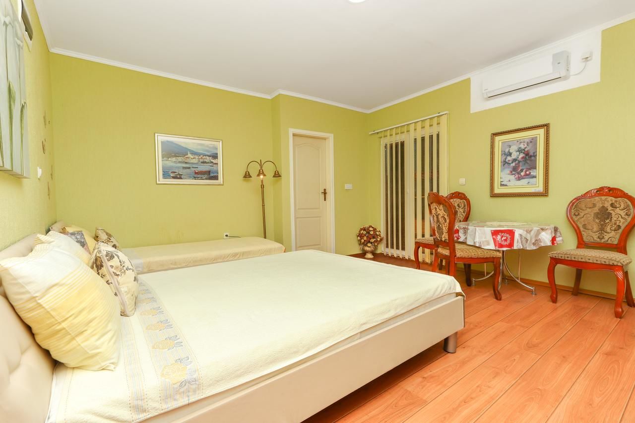 Апартаменты Villa Lastva Apartments Тиват