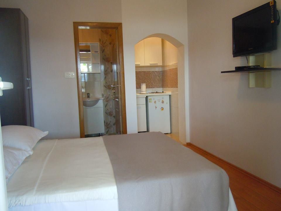 Апартаменты Villa Lastva Apartments Тиват