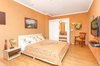 Апартаменты Villa Lastva Apartments Тиват Номер-студио с балконом, вид на море (для 2 взрослых и 2 детей)-1