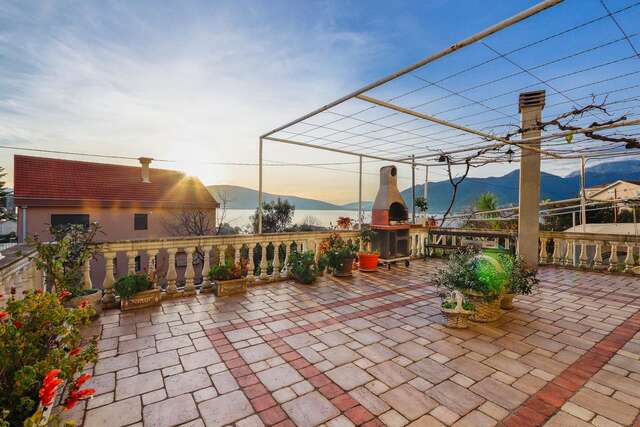 Апартаменты Villa Lastva Apartments Тиват-8